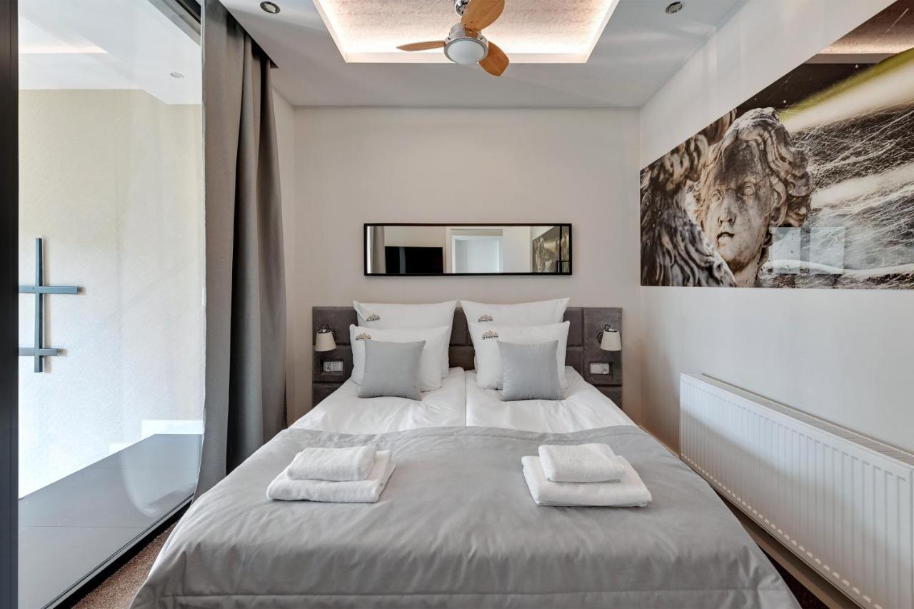 Waterlane Riverside - Spa, Pool, Gym & Parking By Downtown Apartments Гданьск Экстерьер фото