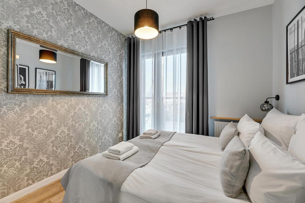 Waterlane Riverside - Spa, Pool, Gym & Parking By Downtown Apartments Гданьск Экстерьер фото