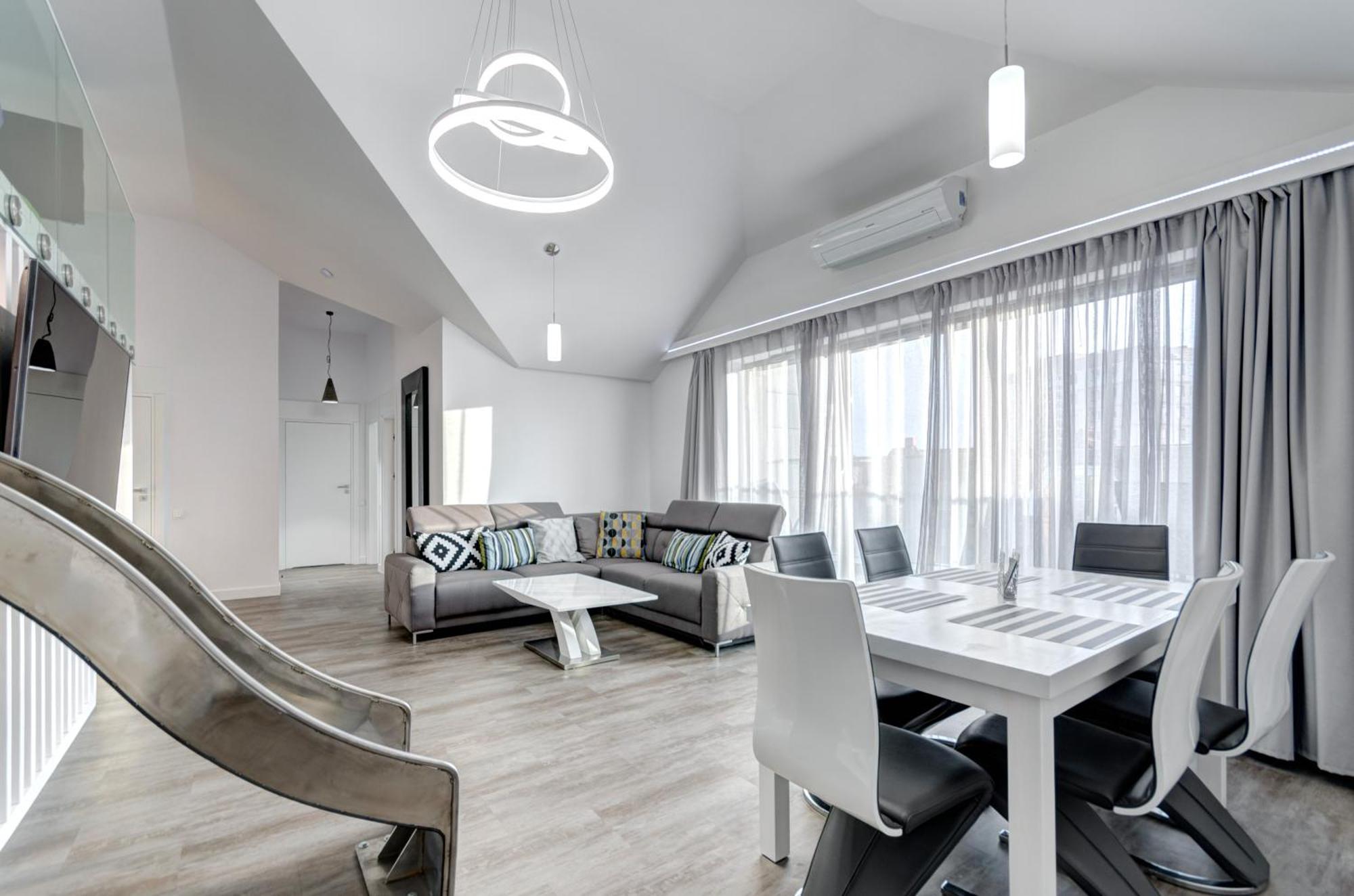 Waterlane Riverside - Spa, Pool, Gym & Parking By Downtown Apartments Гданьск Номер фото