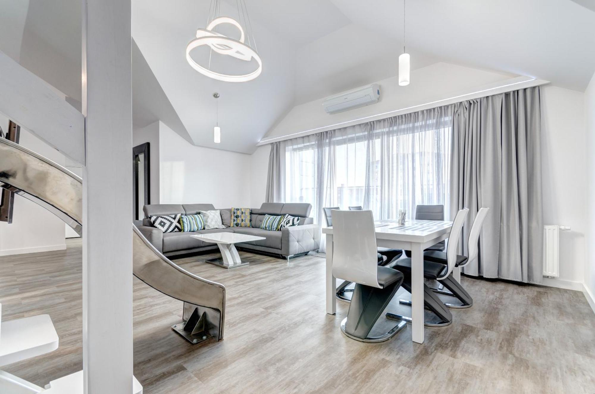 Waterlane Riverside - Spa, Pool, Gym & Parking By Downtown Apartments Гданьск Номер фото